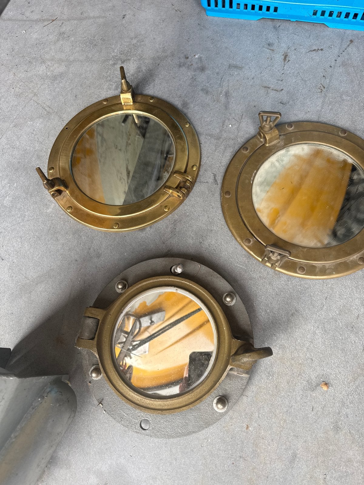 Set van 3 messing patrijspoorten - Maritieme decoratie, Antiek en Kunst, Ophalen, Rond, Minder dan 50 cm, Minder dan 100 cm
