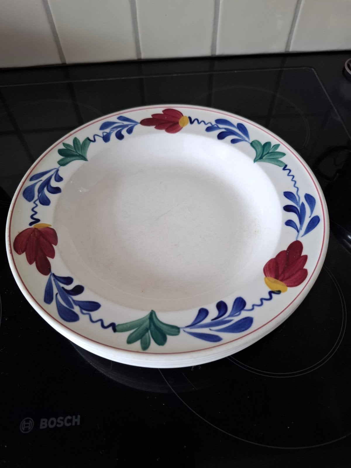 Boerenbont, 5 diepe borden, Maestricht, Huis en Inrichting, Keuken | Servies, Ophalen of Verzenden, Aardewerk, Boerenbont, Bord(en)