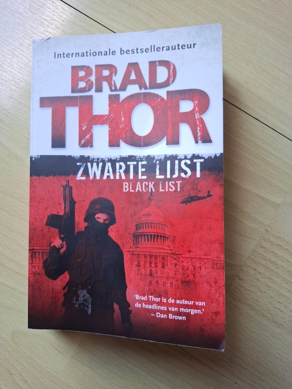 Brad thor zwarte lijst, Ophalen of Verzenden, Zo goed als nieuw
