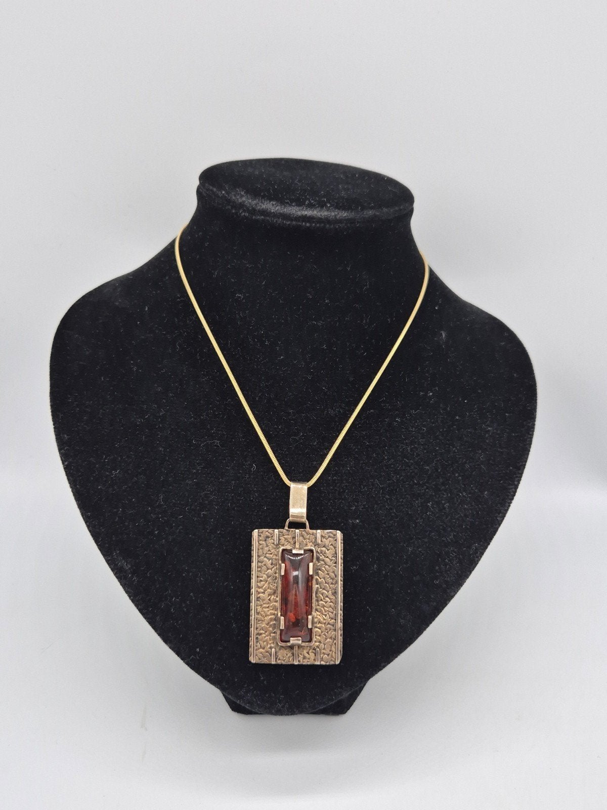 925 Zilveren Ketting met Grote Barnsteen Hanger, Gebruikt, Bruin, Verzenden, Met edelsteen