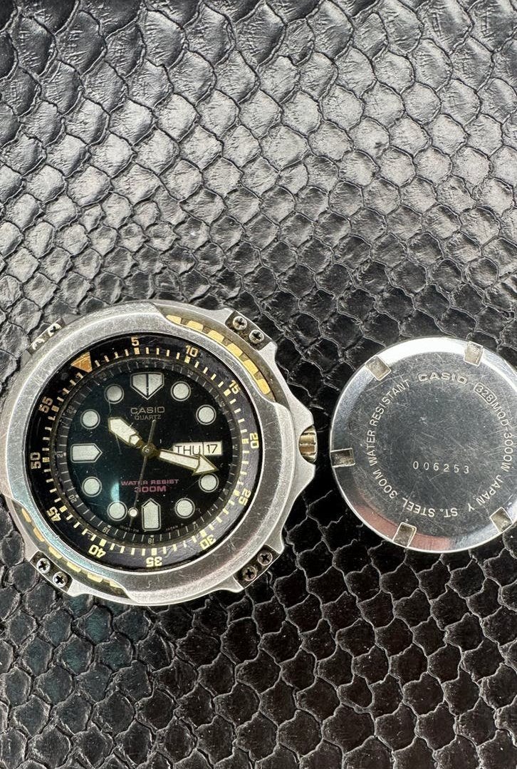 Zeldzame Vintage Casio MQD-3000W 300M, Overige merken, Staal, Met bandje, Polshorloge