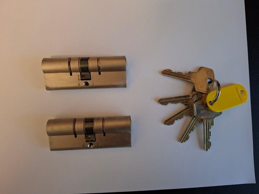 Deurcilinders, Ophalen of Verzenden, Gebruikt, Chroom, Slot