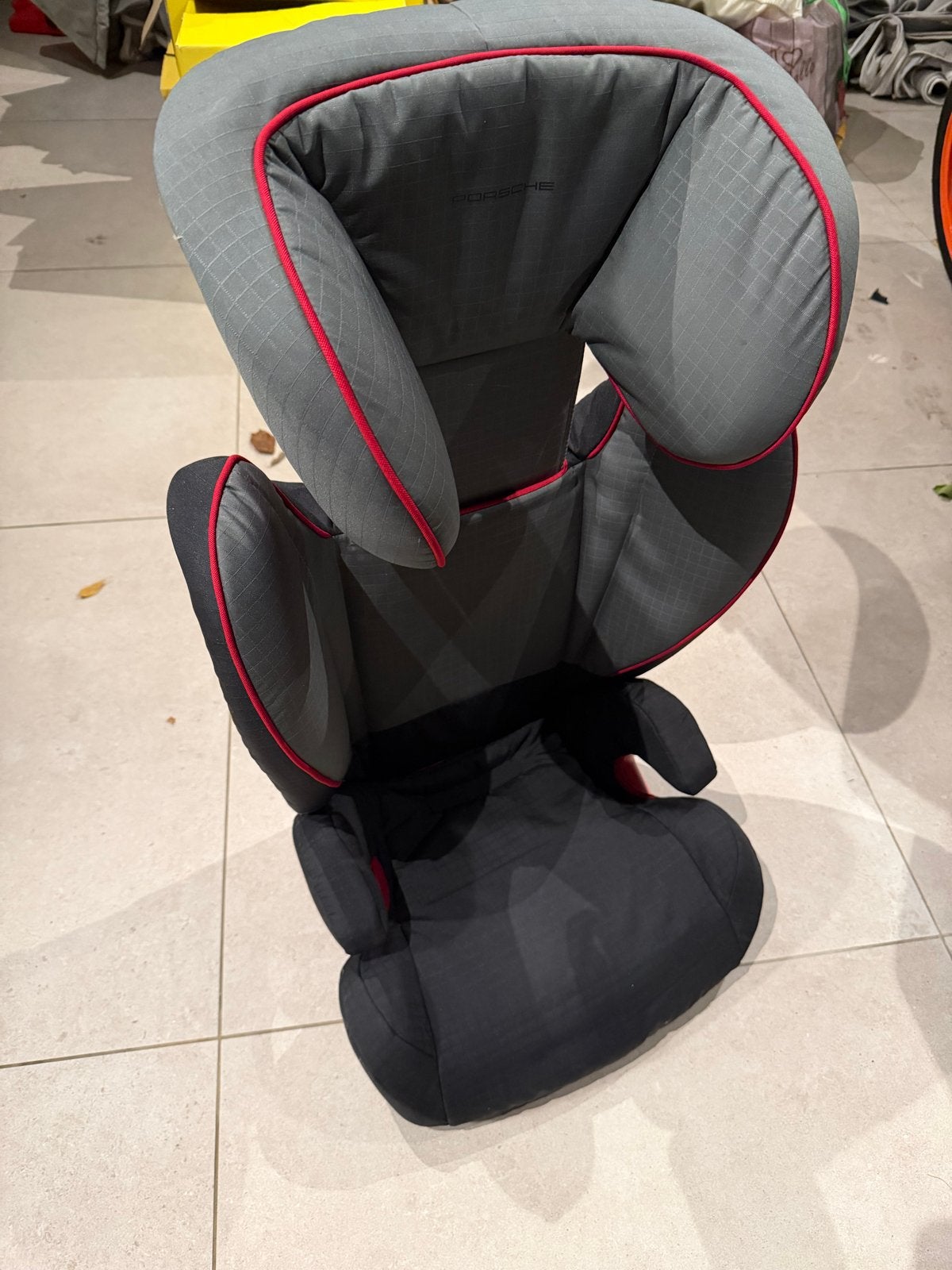Originele Porsche Junior Plus kinderstoel ISOFIX 15-36 kg, Autogordel, 15 t/m 36 kg, Verstelbare rugleuning, Zo goed als nieuw