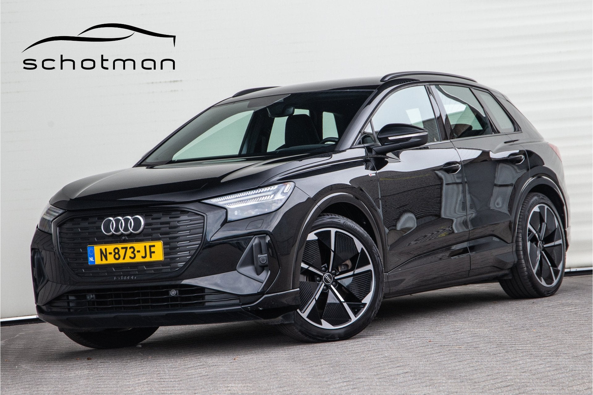 Audi Q4 e-tron 40 Launch edition S Competition 77 kWh RS-Sto, Auto's, Audi, Dealer onderhouden, Achterwielaandrijving, Gebruikt