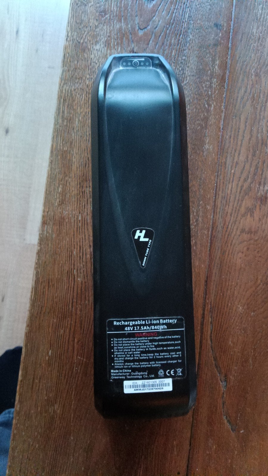 Oplaadbare Li-ion Batterij 48V 17.5Ah/840Wh met lader, Gebruikt