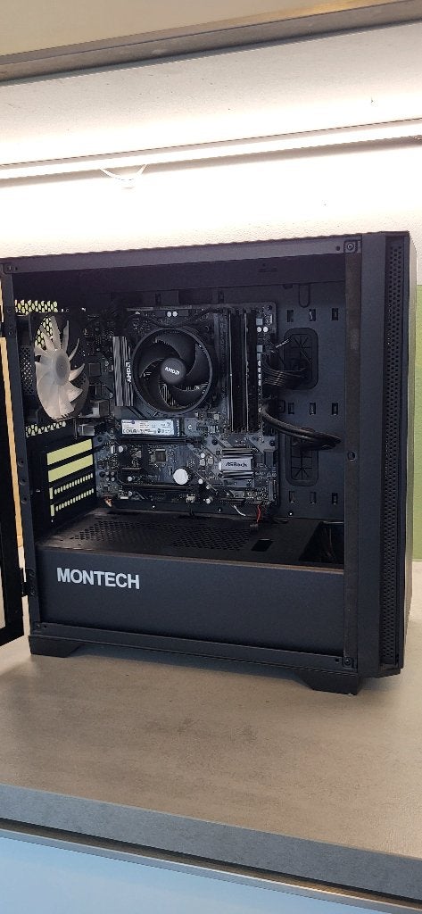 AMD Ryzen 7 5700G PC, met 16GB RAM en 500GB SSD (micro-ATX), Computers en Software, Desktop Pc's, Ophalen, Zelf gebouwde pc, 512 GB