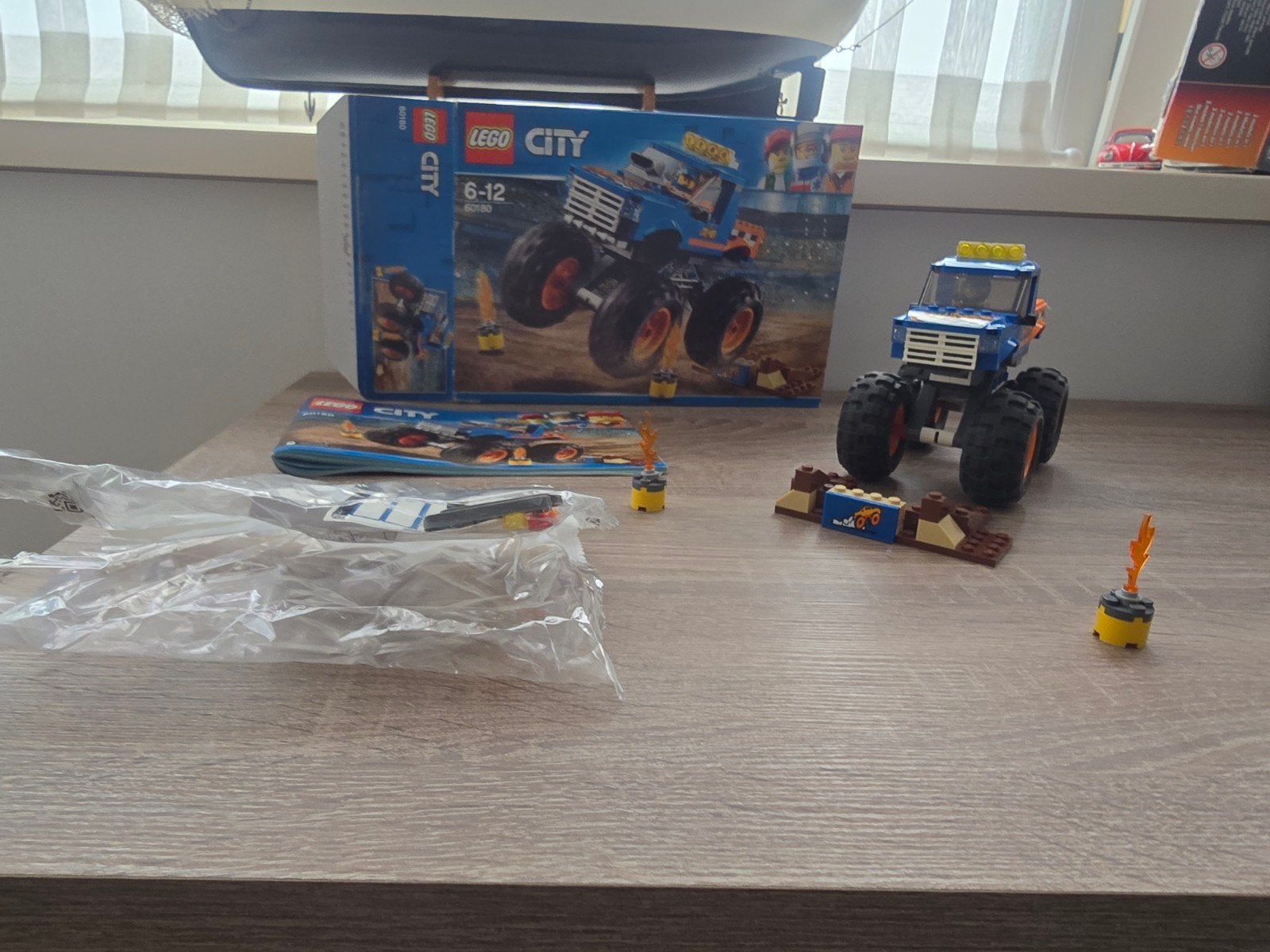 Lego City 60180 Monster Truck - Compleet met doos en boekje, Inclusief instructies, City, Lego, Ophalen of Verzenden