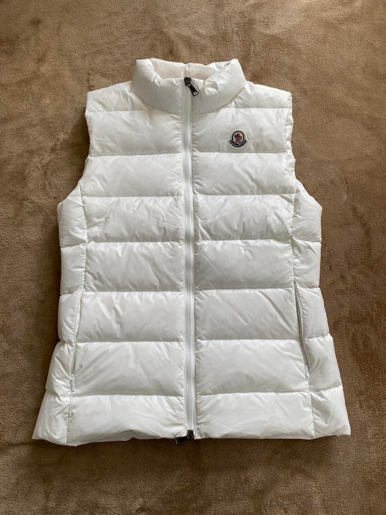 Moncler Tibb Gilet White Bodywarmer, Kleding | Dames, Ophalen of Verzenden, Zo goed als nieuw, Maat 38/40 (M), Wit