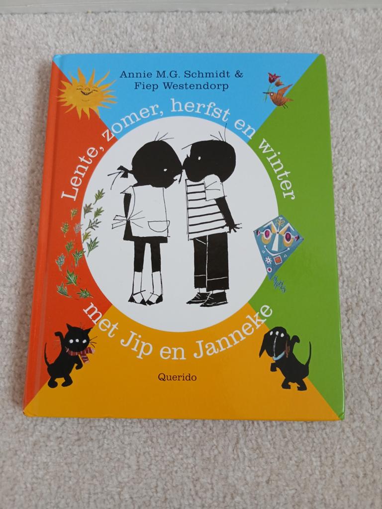 Lente, zomer, herfst en winter met Jip en Janneke, Boeken, Ophalen of Verzenden, Zo goed als nieuw, Annie M.G. Schmidt & Fiep Westendorp