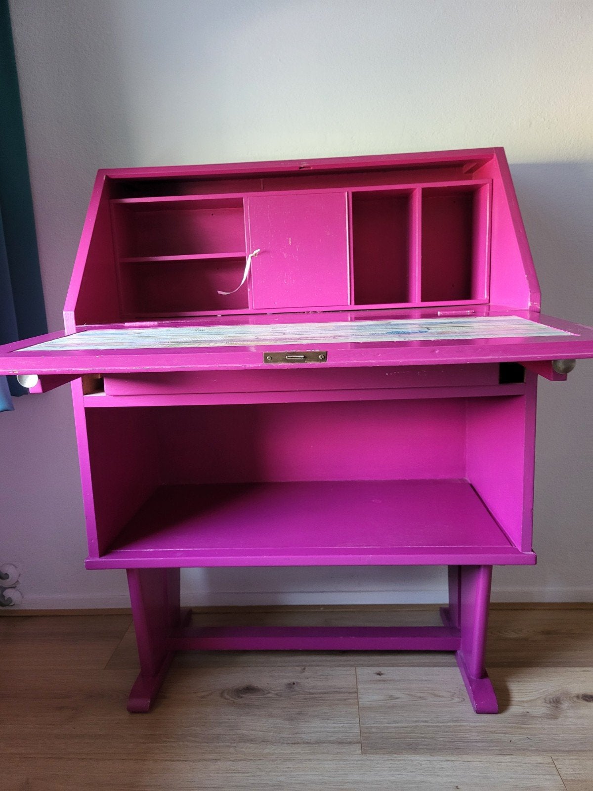 Roze Secretaire Bureau met Opbergruimte, Met lades, Gebruikt, Hout, Roze