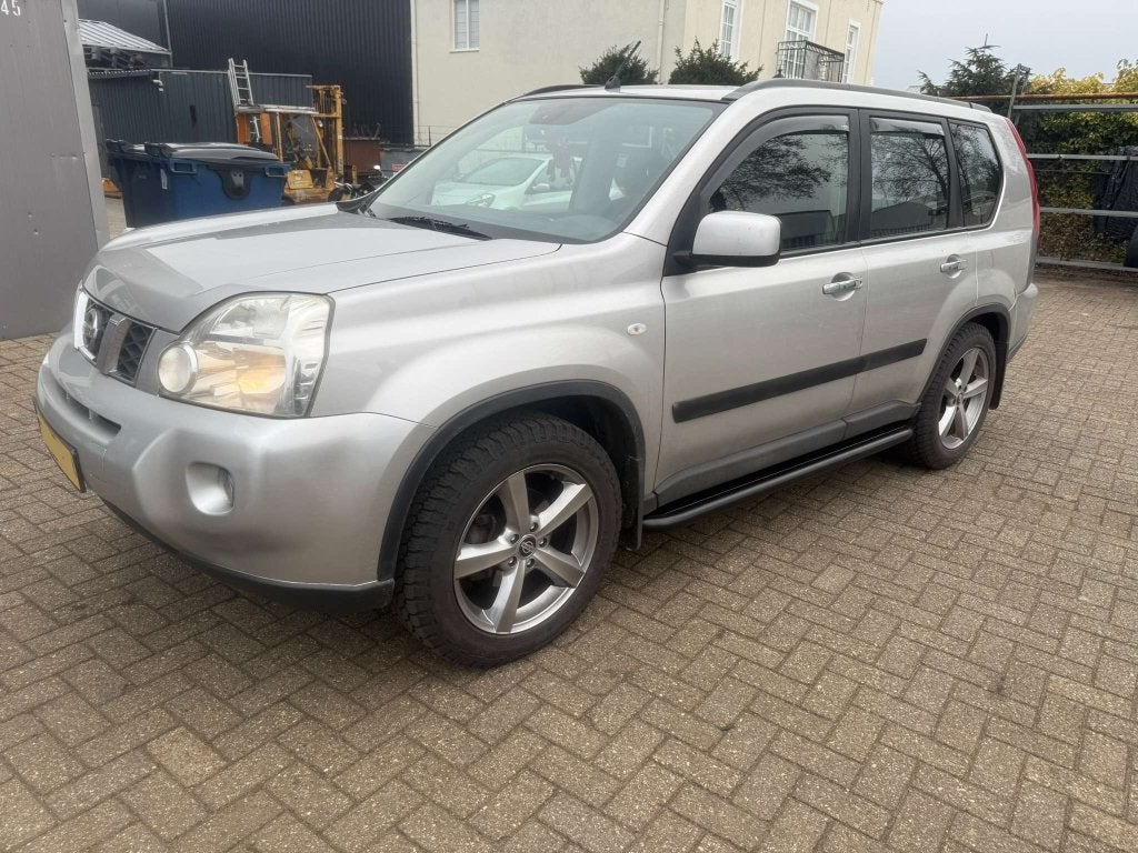 Nissan X-Trail 2008-2010 Sidebars met rvs trede zwart, Niet ingevuld, Nieuw, Niet ingevuld, Ophalen