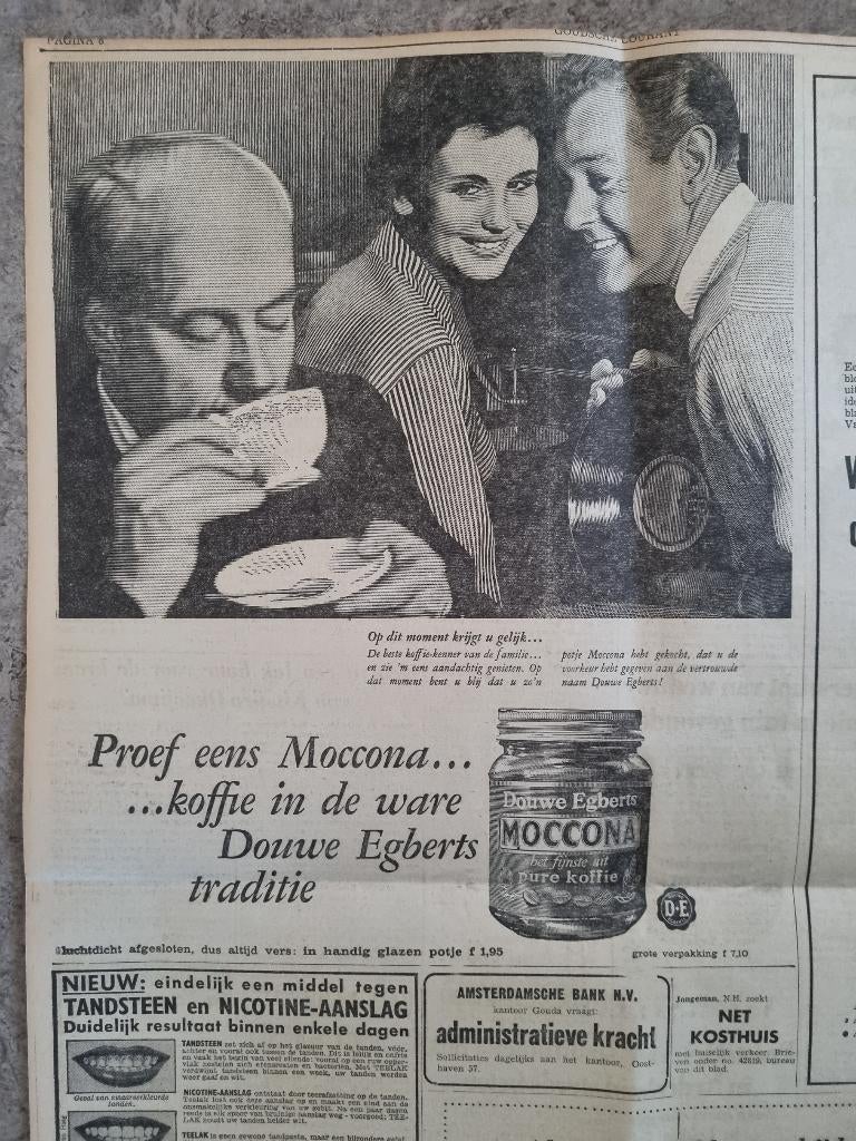 Advertentie Moccona van Douwe Egberts koffie (1960), Verzamelen, Ophalen of Verzenden, 1960 tot 1980, Knipsel(s)