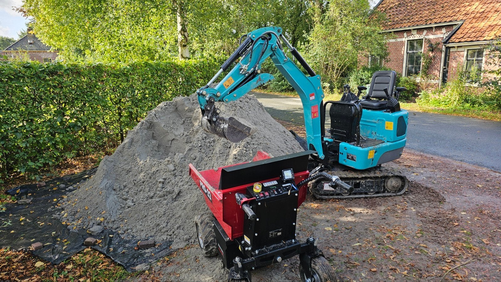 Minigraver te huur (Dumper, Trilplaat, Tegeldonkey)