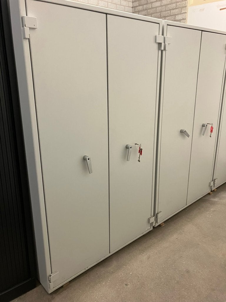 Brandwerende archiefkast/ kluis/ brandkast/ archiefkluis, Ophalen, Gebruikt, 100 tot 150 cm, Metaal