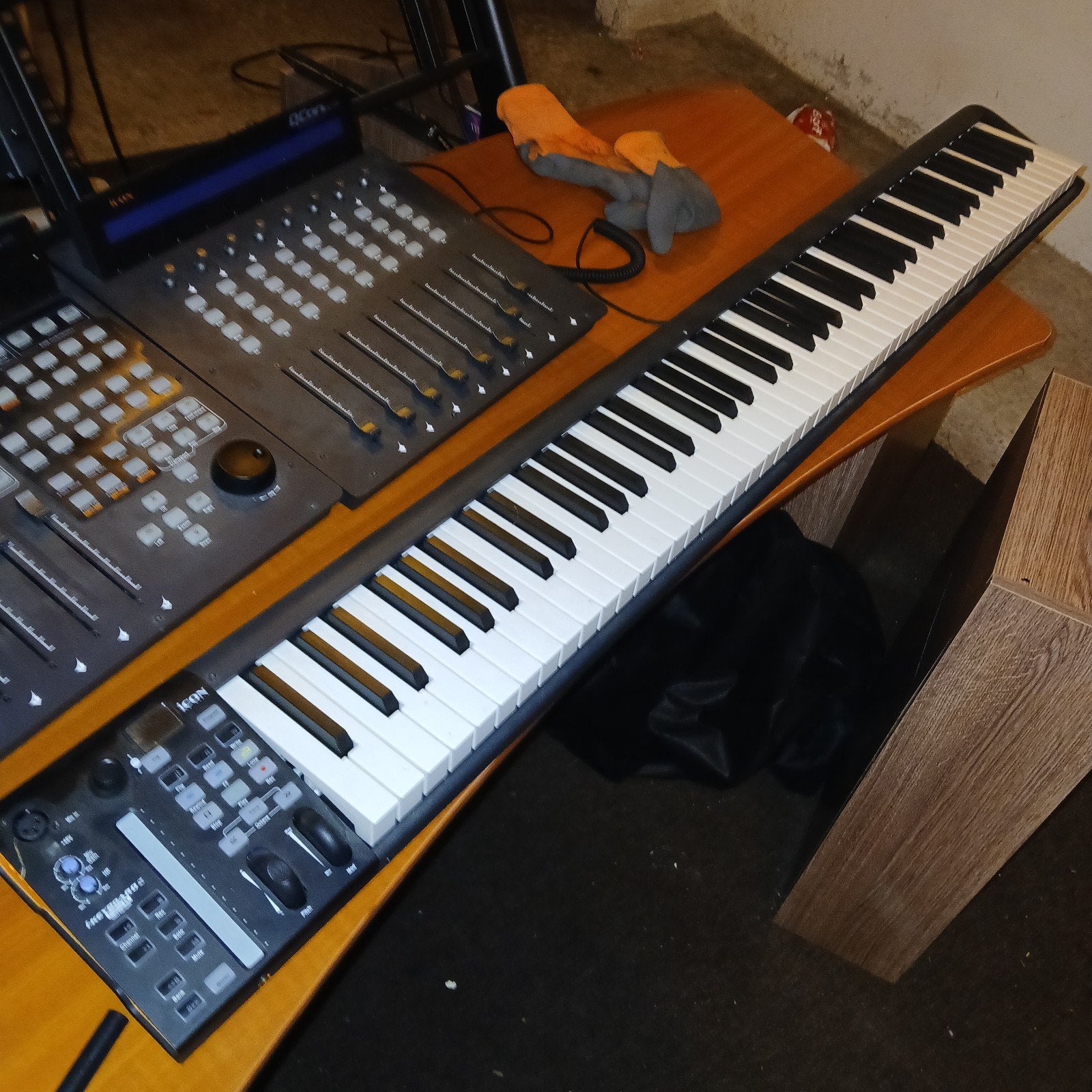 iCON iKeyboard 5 MIDI Controller Keyboard, Ophalen