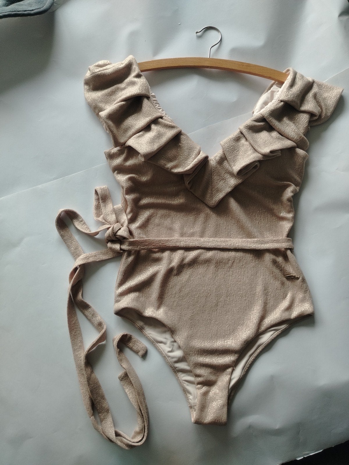 Terry Ray Badpak met ruches en strik - nieuw! M, Beige, Badpak, Ophalen of Verzenden, Zo goed als nieuw