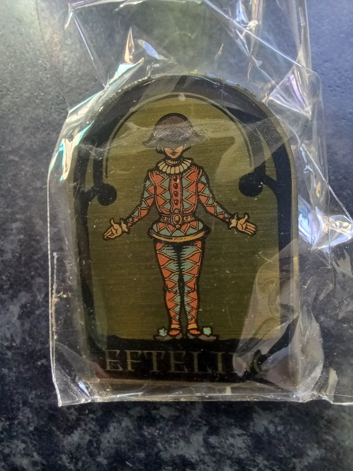 Nieuwe pin van De Efteling (Harlekijn), Verzamelen, Efteling, Ophalen of Verzenden, Nieuw, Button of Speldje