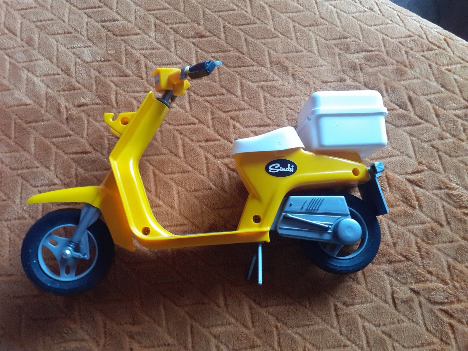 Sindy Scooter jaren 80, Verzamelen, Ophalen of Verzenden, Zo goed als nieuw, Pop