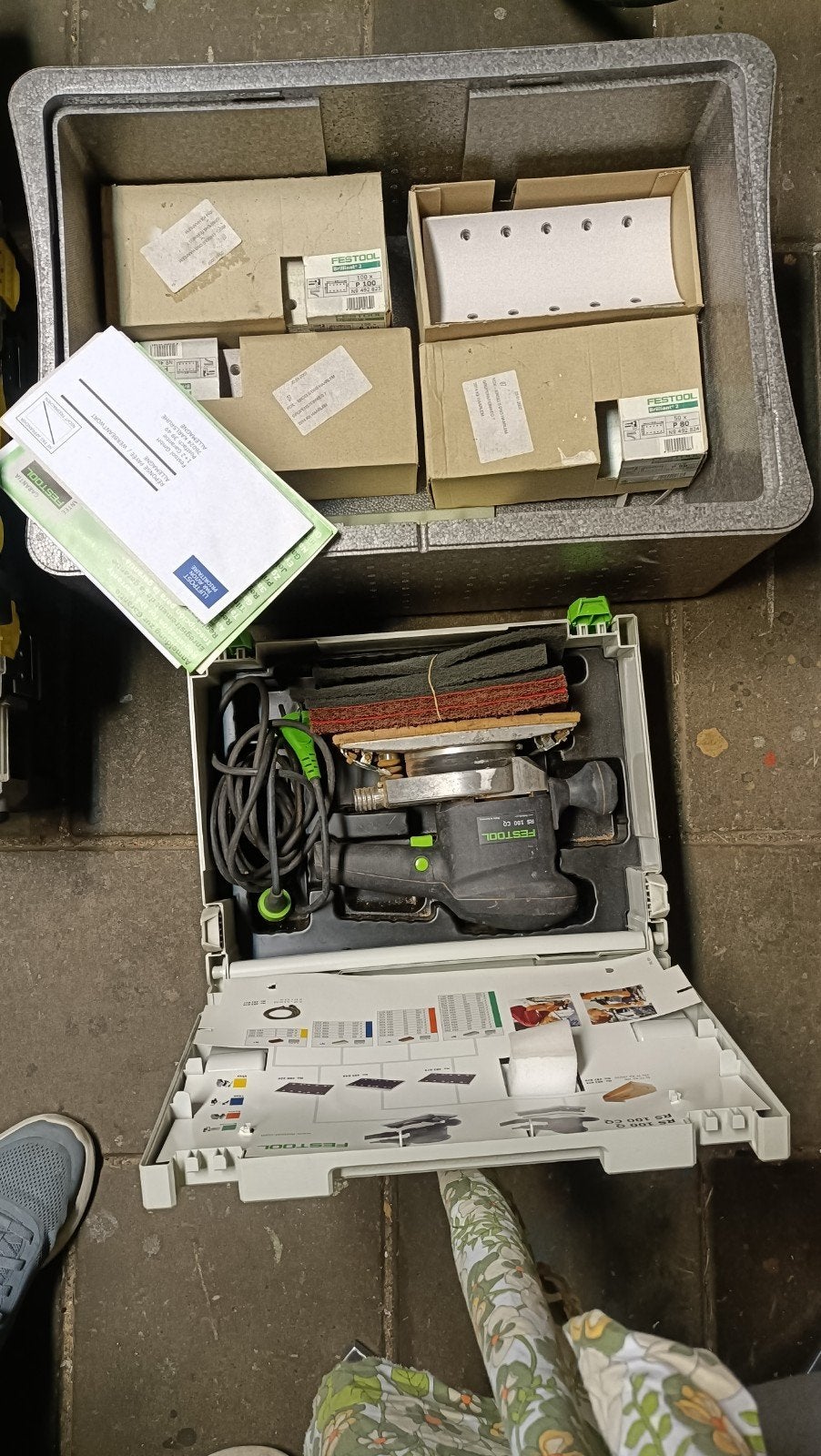 Foto 3 van Festool zware vlak schuurmachine  + 4 dozen sch