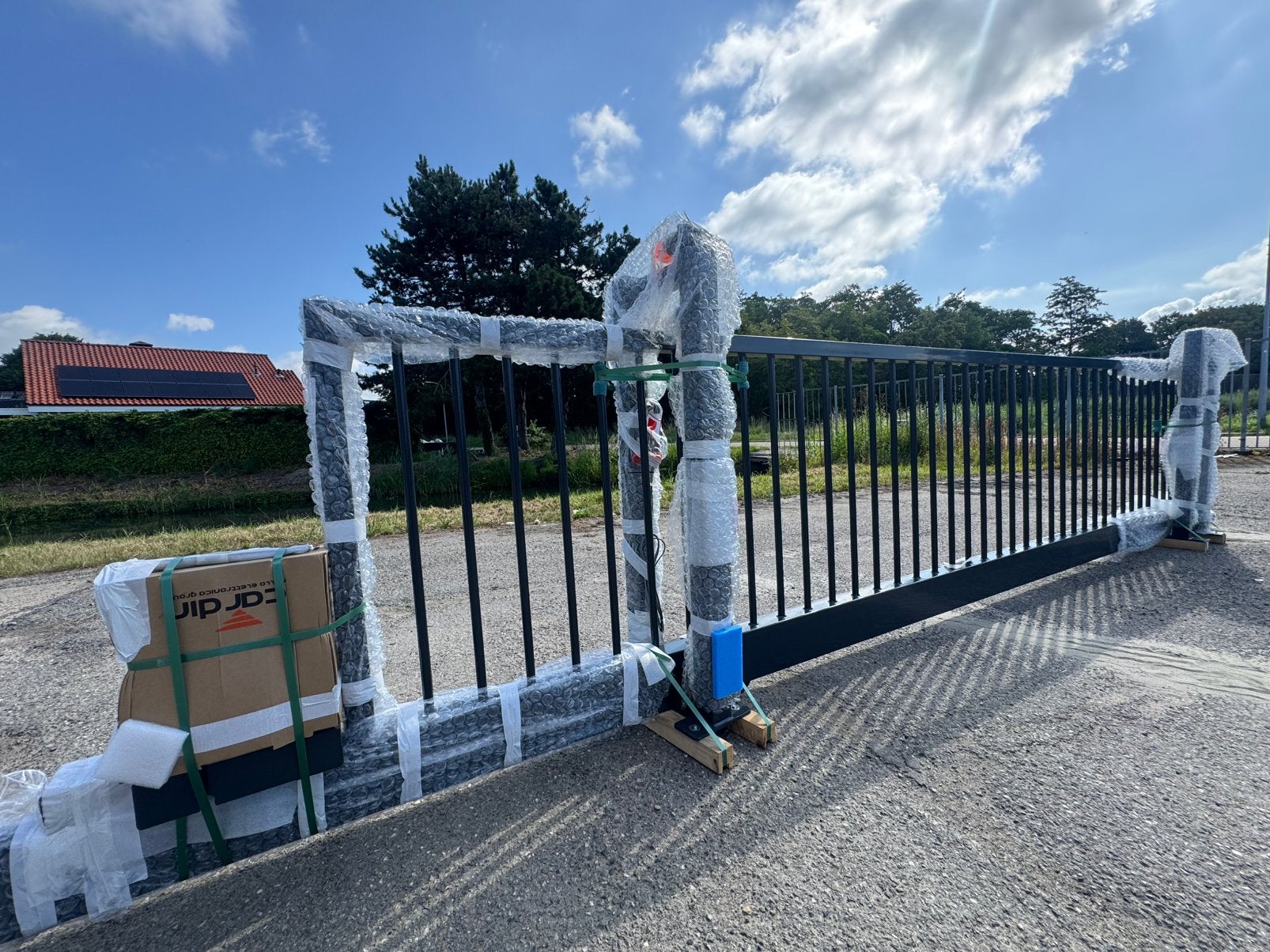 Nieuwe automatische Schuifpoort met gsm module, Ophalen, Staal, 100 tot 150 cm, Schuifpoort