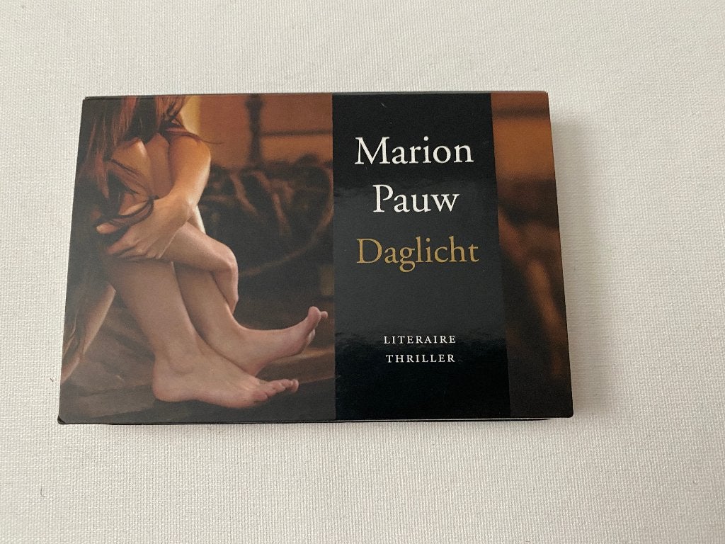 Nr 3 Dwarsligger Marion Pauw - Daglicht, Boeken, Ophalen of Verzenden, Gelezen