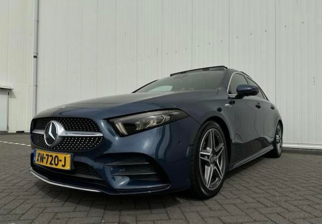 Mercedes-Benz A-Klasse A 180 136pk 7G-DCT 2019 Blauw, 136 pk, 4 cilinders, Blauw, Origineel Nederlands