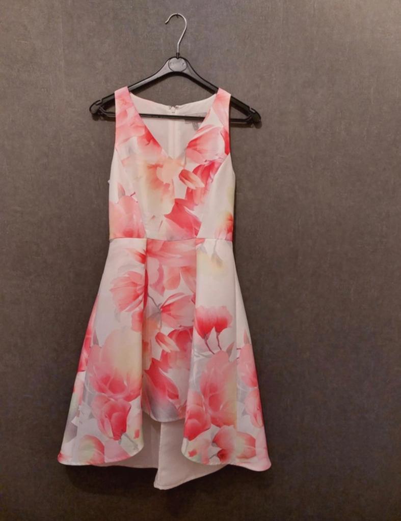 Coast Jurk met Bloemenprint - Maat 34 (XS), Ophalen of Verzenden, Zo goed als nieuw, Knielengte, Roze