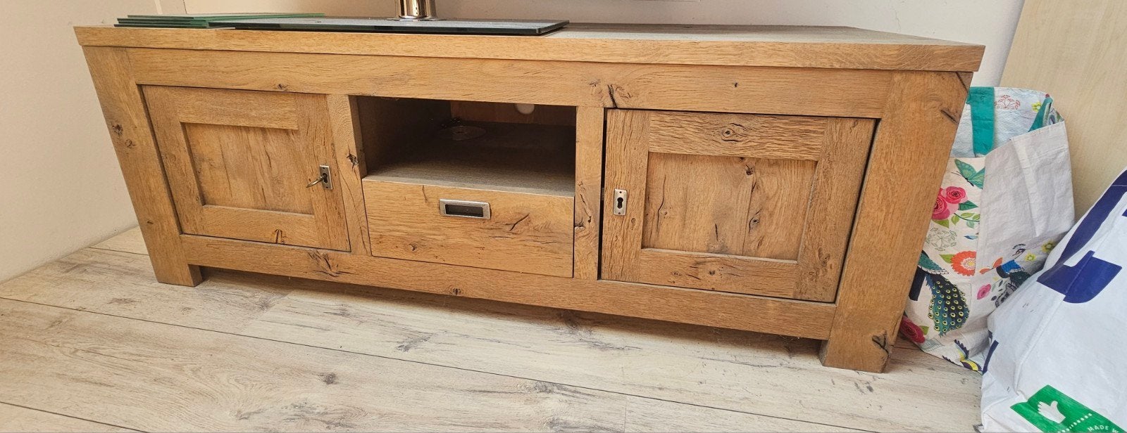 Mooie houten tv-kast in zeer nette staat, Ophalen, 100 tot 150 cm, Zo goed als nieuw, Minder dan 100 cm
