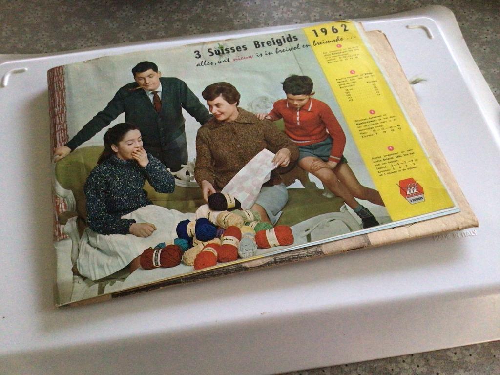 3 Suisses Breigidsen uit 1962 - Vintage Breipatronen, Ophalen of Verzenden, Gebruikt, Breien, Patroon of Boek
