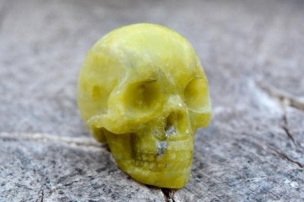 017.2 Kristallen Serpentijn schedel, Verzamelen, Mineralen en Fossielen, Ophalen of Verzenden