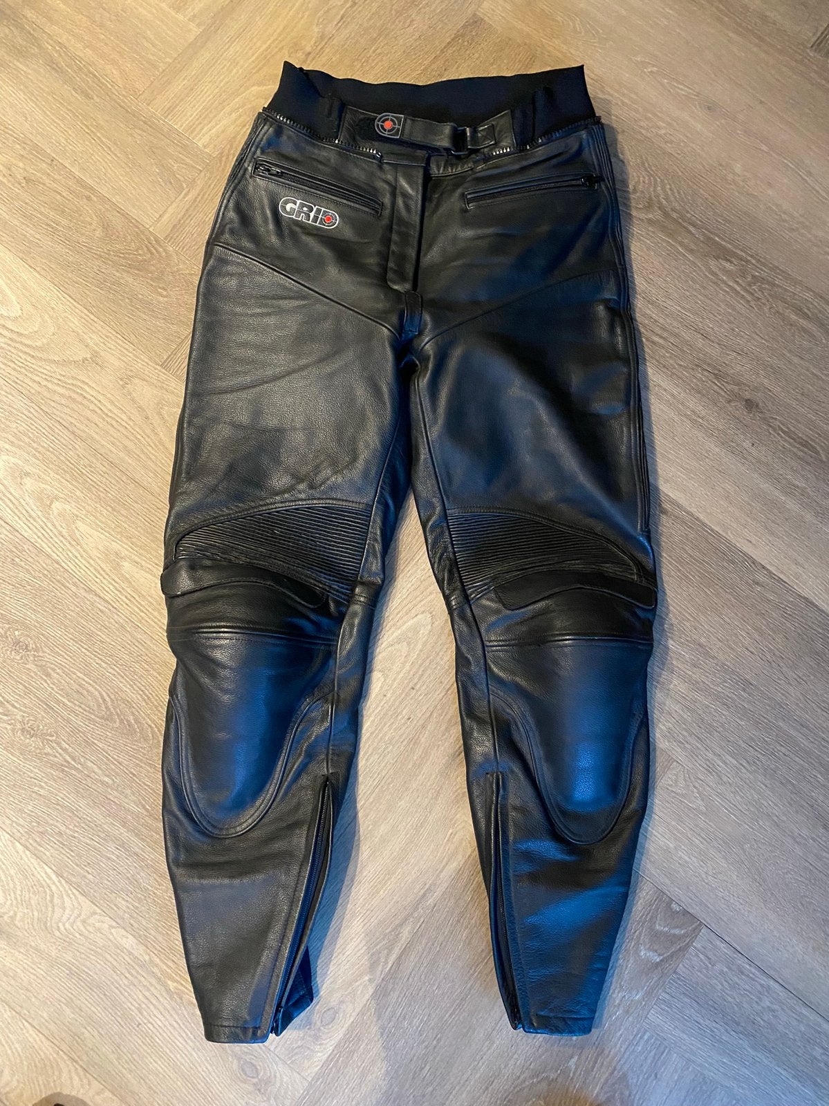 Grid leren motorbroek maat 42 Dames, Motoren, Kleding | Motorkleding, Ophalen of Verzenden, Tweedehands, Dames, Broek | leer