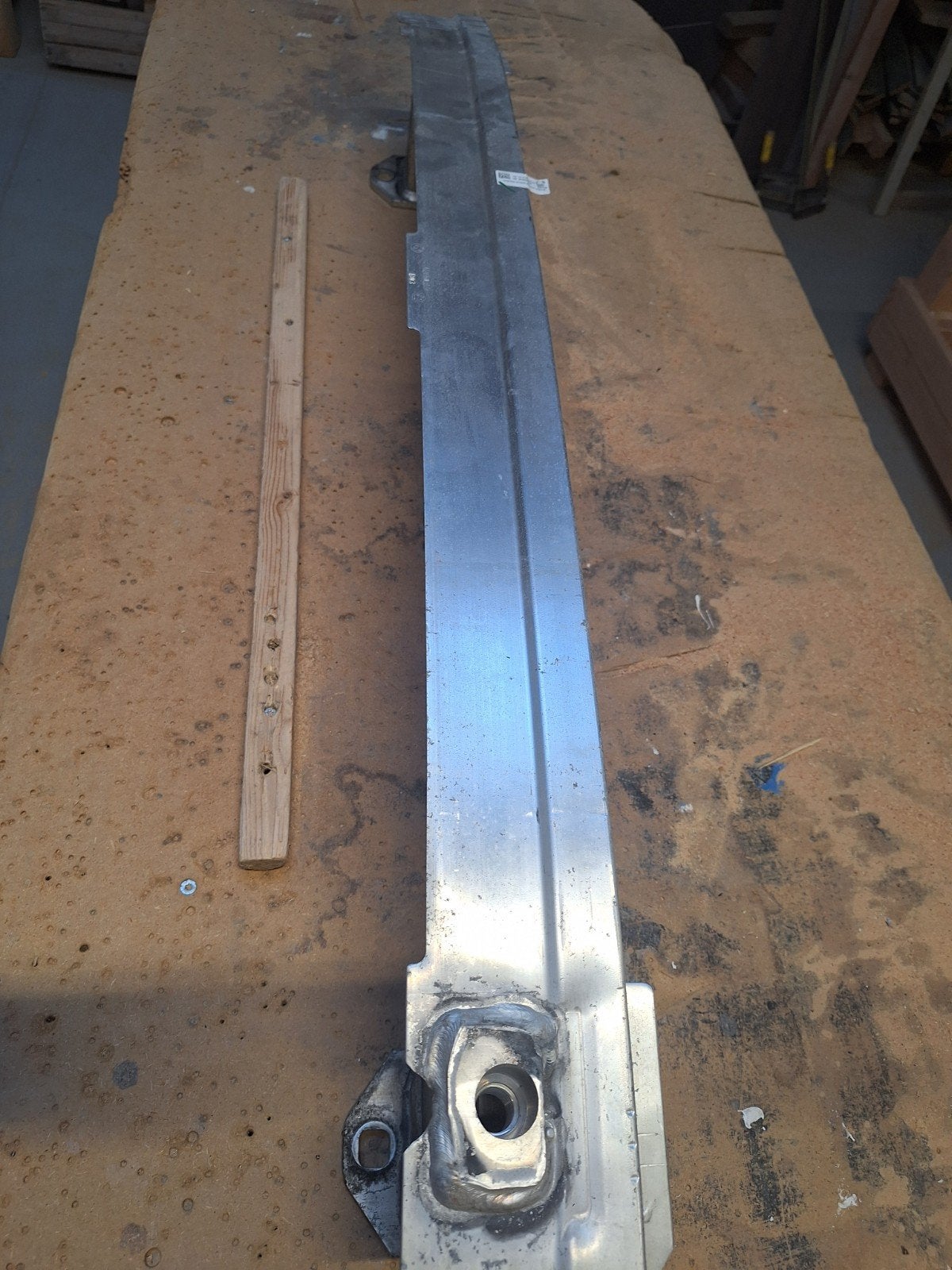 BMW originele achterste bumperbalk

BMW originele achterste, Ophalen of Verzenden, BMW, Bumper