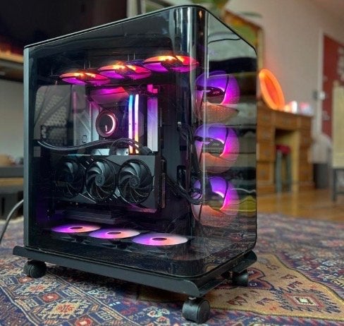 Offering Free help with building PC, Ophalen of Verzenden, Zo goed als nieuw, Gaming, SSD