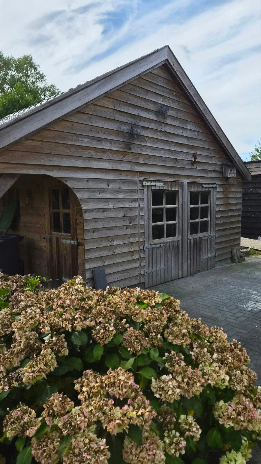 Garage met dakpannen, Ophalen, Gebruikt, 3 ramen of meer, Schuur