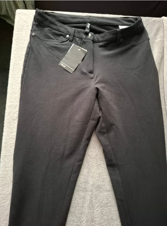Takko Fashion Zwarte Skinny Broek / Stretchbroek – Maat L, Kleding | Dames, Zwart, Maat 42/44 (L), Ophalen of Verzenden, Zo goed als nieuw