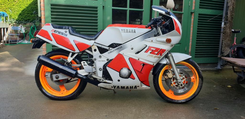 ONDERDELEN Yamaha FZR400 Genesis 1988 42.000km, Ophalen of Verzenden, Gebruikt