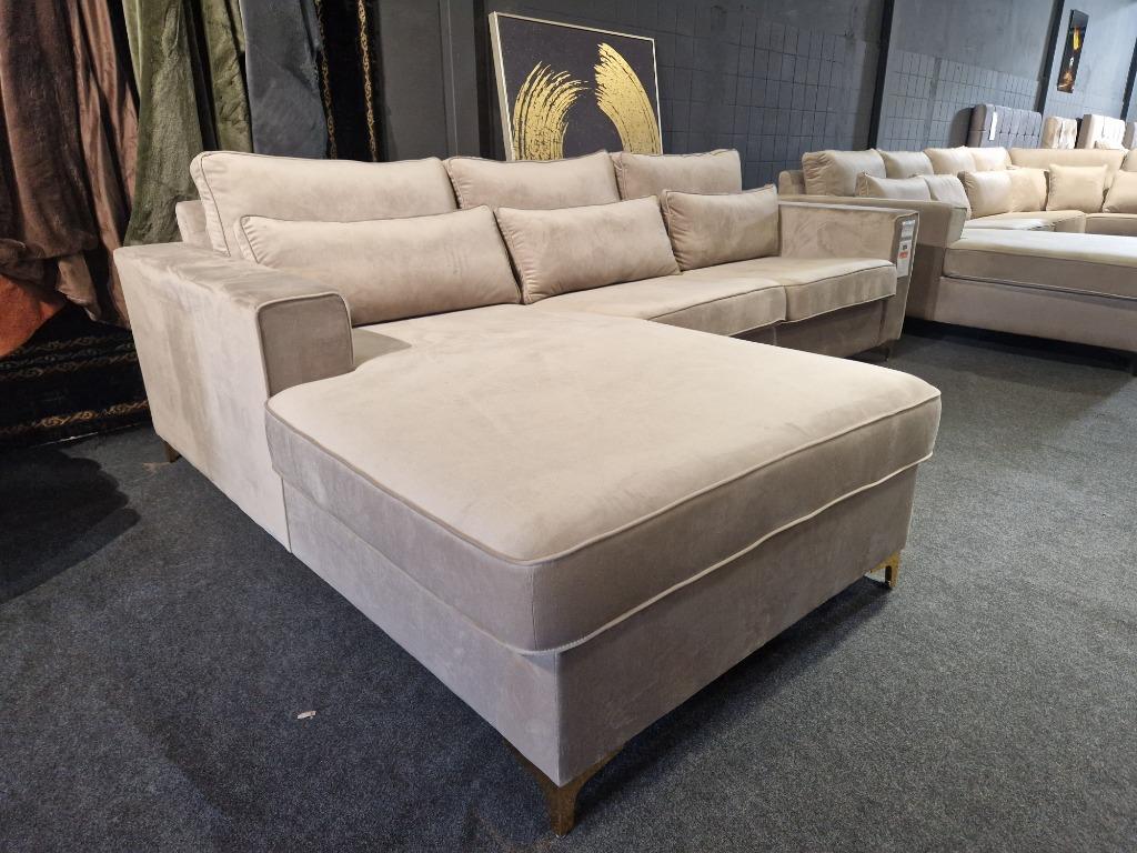 Foto 2 van Voorraad Sale | Hoekbank Lounge | Velvet Showroom Utrecht🌿