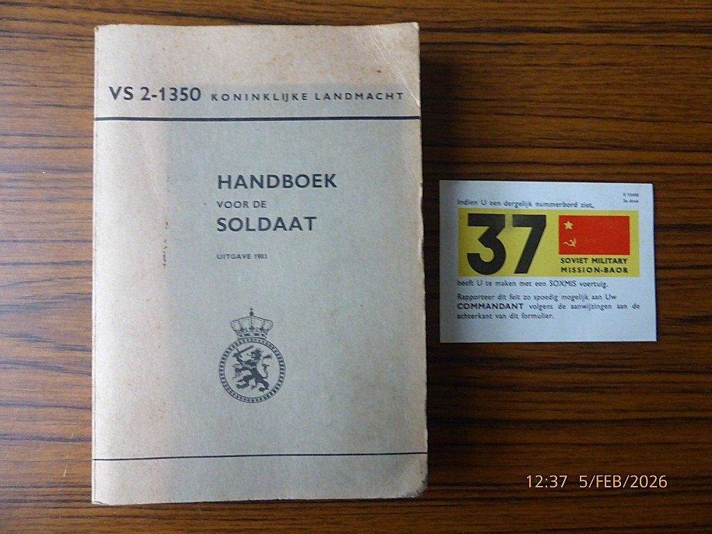Handboek voor de soldaat - inclusief SOXMIS meldingskaart, Gelezen, Ophalen of Verzenden, Landmacht, Nederlandse staat