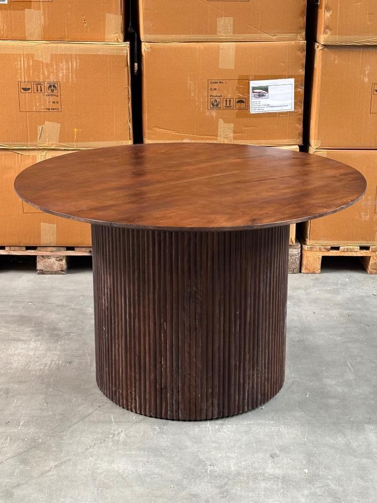 Magazijn Leegverkoop: Commodore Eettafel Rond Walnoot/Zwart, Huis en Inrichting, Tafels | Eettafels, Zo goed als nieuw, 100 tot 150 cm