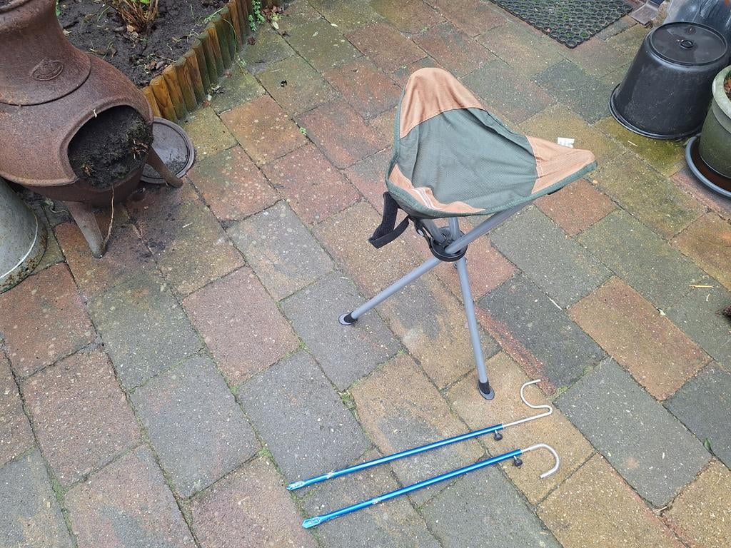 Visstoel + hengelstandaard., Ophalen of Verzenden, Zo goed als nieuw