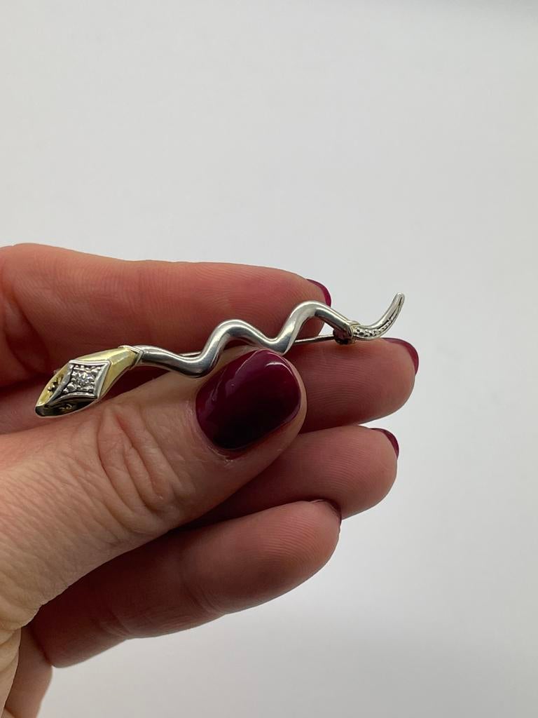C463 Prachtige zilveren broche slang bicolor, 4 tot 7 cm, Ophalen of Verzenden, X, Goud
