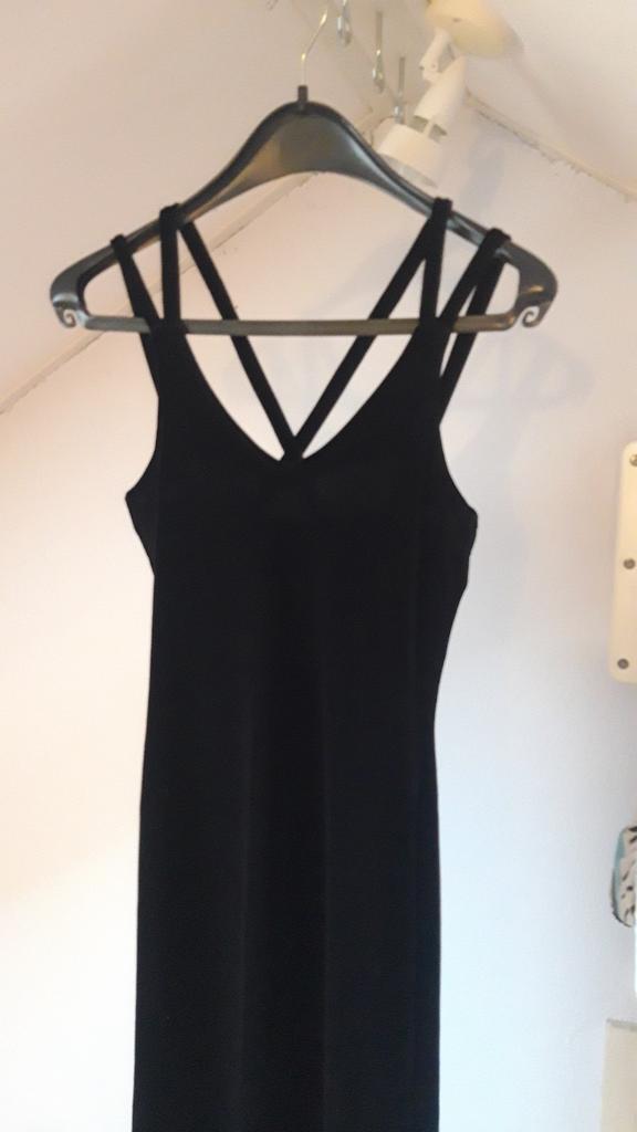 Zwarte fluwelen galajurk met vestje en handschoenen, Kleding | Dames, Gelegenheidskleding, Maat 38/40 (M), Galajurk, Zwart, Ophalen of Verzenden