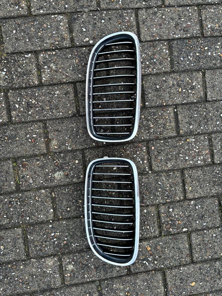 BMW Grill / Nieren grill, Gebruikt, Voor, Ophalen of Verzenden, Bumper