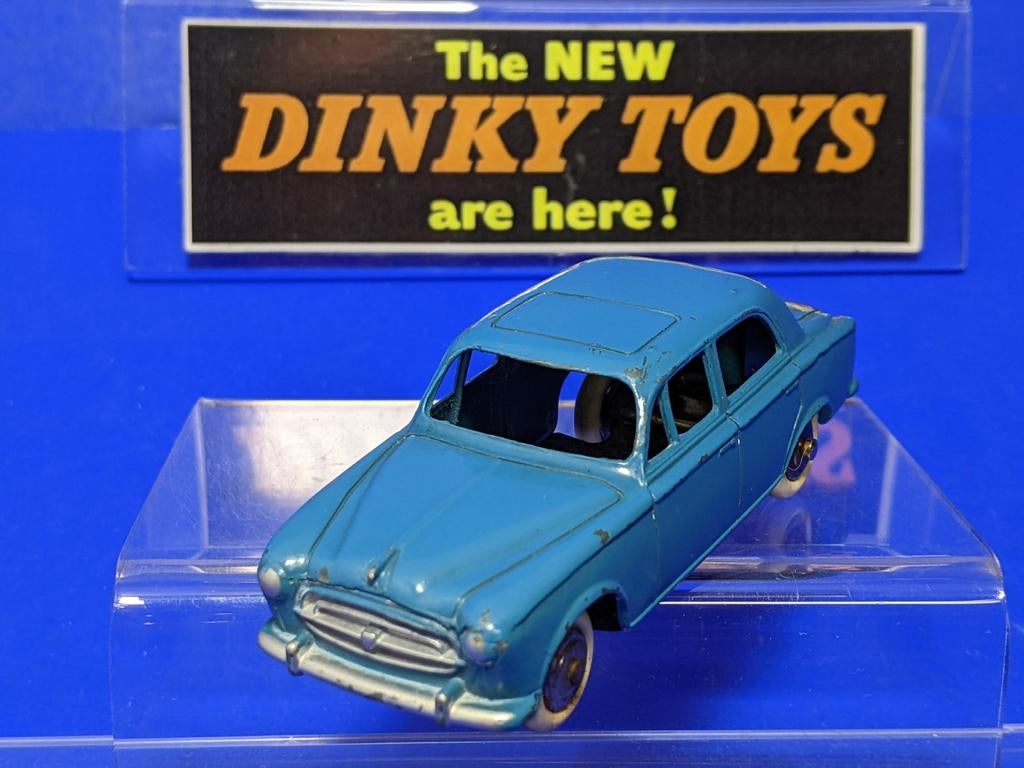 Dinky Toys France #24 b Peugeot 403  1956 - 1959, Ophalen of Verzenden, Gebruikt, Auto, Dinky Toys