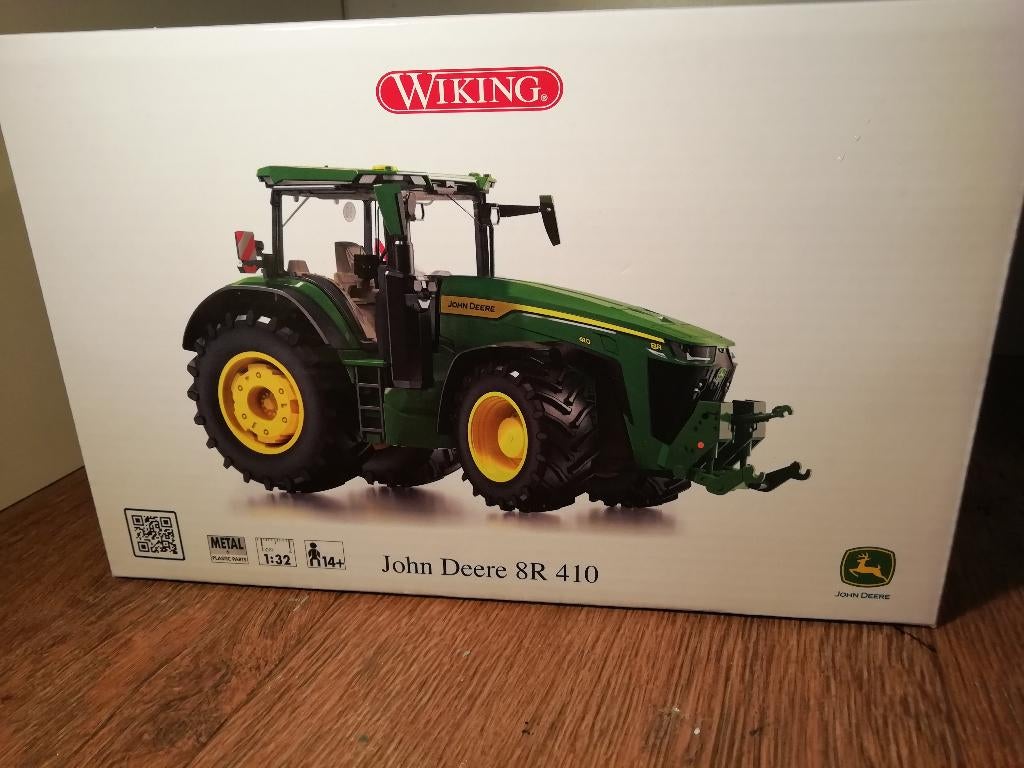 Te koop Wiking John Deere 8R410., Hobby en Vrije tijd, Modelauto's | 1:32, Ophalen of Verzenden, Nieuw, Tractor of Landbouw, Overige merken