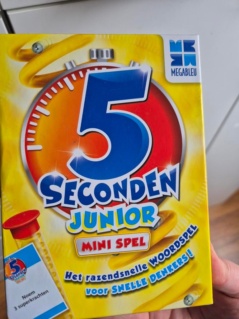 5 Seconden Junior Mini Spel - Megableu, Ophalen, Megableu, Zo goed als nieuw, Vijf spelers of meer