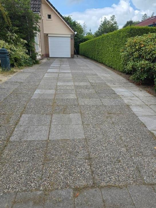Slootonderhoud en onkruid borstelen