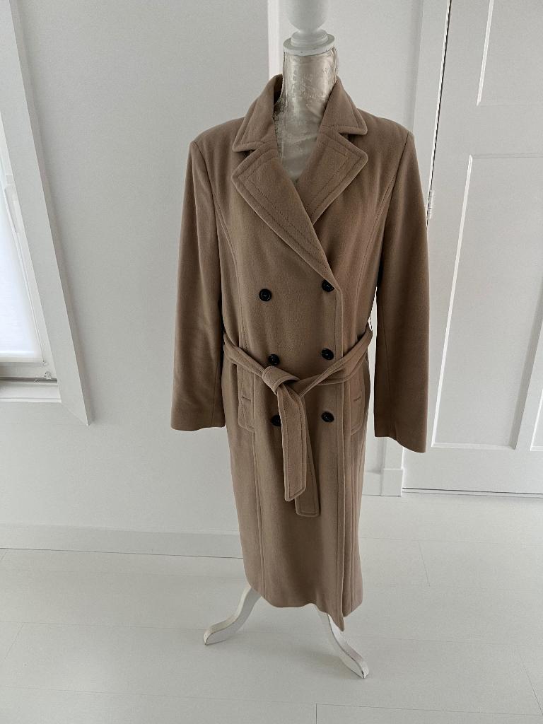 Mantel Marccain / Marc Cain, mt N5 met kleine beschadiging, Beige, Maat 42/44 (L), Ophalen of Verzenden, Zo goed als nieuw