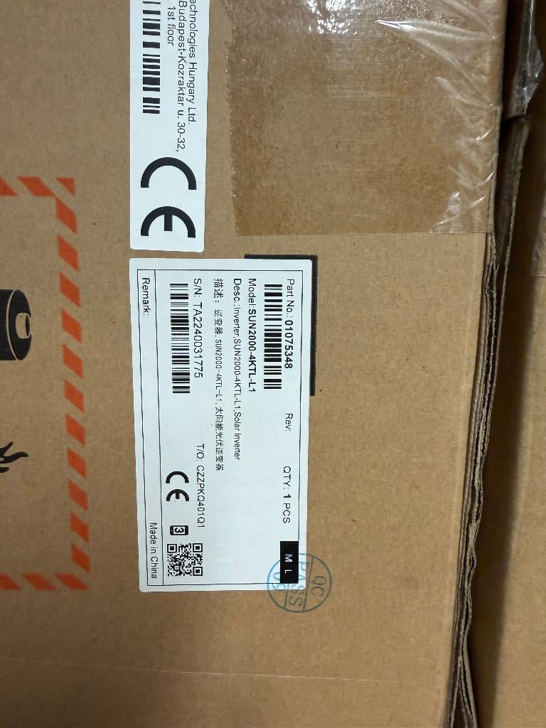 Huawei 4KTL-L1 (2x), Doe-het-zelf en Verbouw, Zonnepanelen en Toebehoren, Ophalen, Nieuw, Overige typen, 200 wattpiek of meer