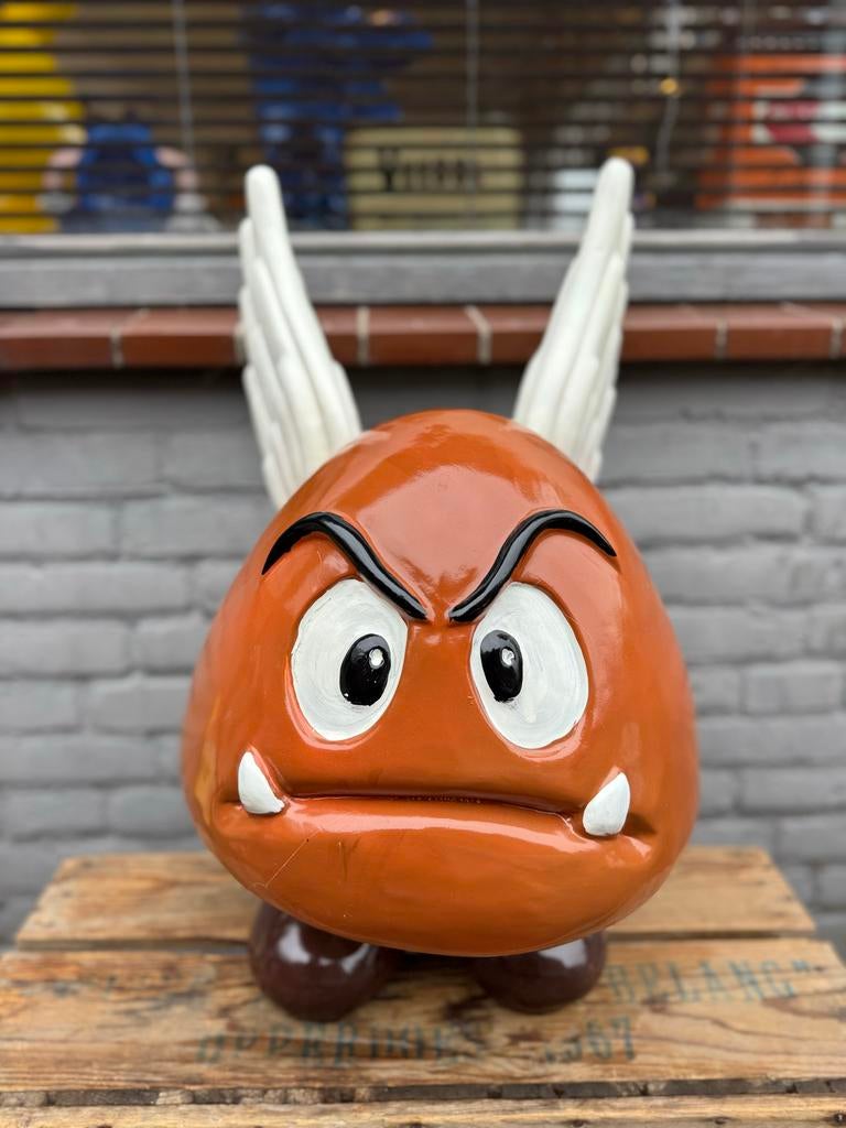 Grappig Mario beeld - Goomba met Vleugels, Verzamelen, Beelden en Beeldjes, Gebruikt, Overige typen, Ophalen